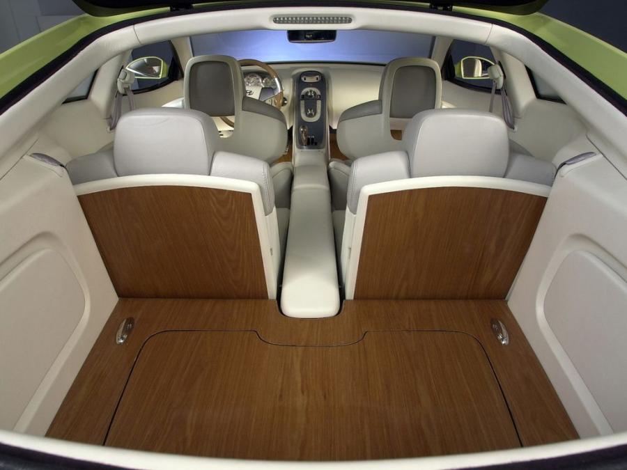  Hyundai HCD-8 Concept 2004 года  (фото 13 из 51)
